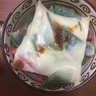 ねぎトマトのオリーブチーズ